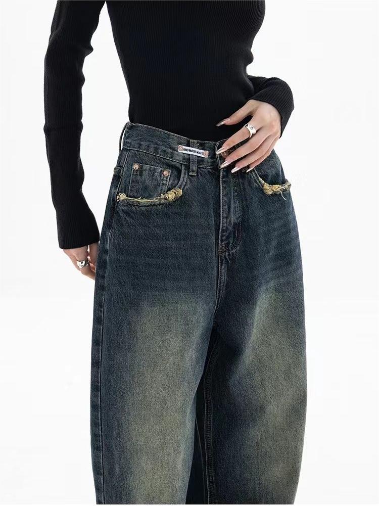 Modne damskie jeansy baggy w stylu retro – połączenie wygody i stylu
