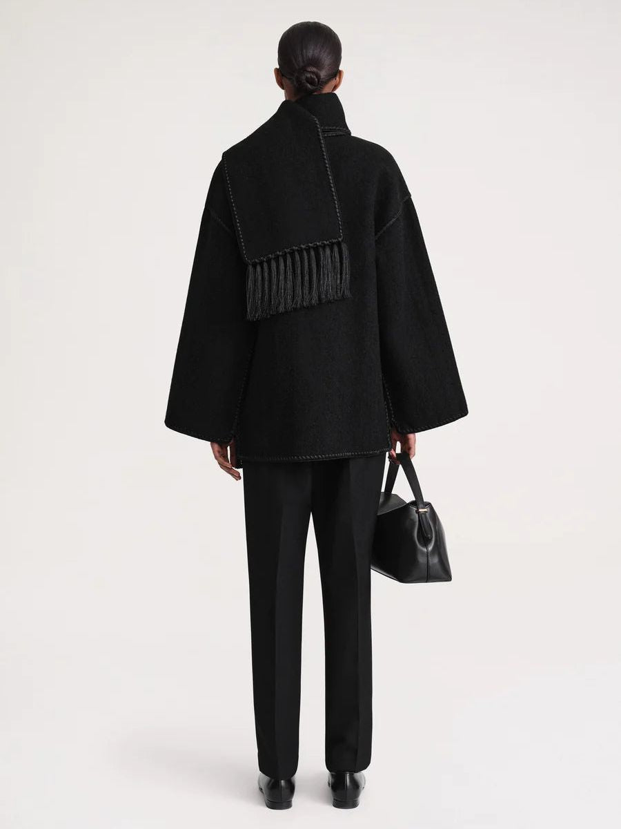 Modische Damenjacke mit elegantem Schal für außergewöhnlichen Komfort und einen raffinierten Look