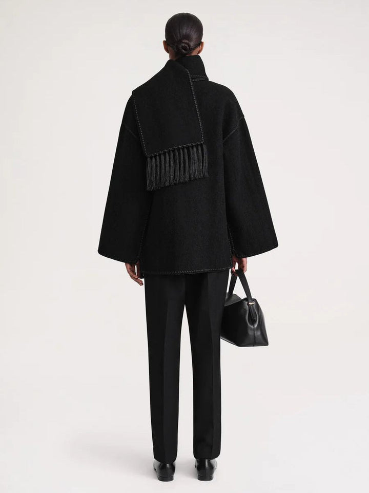 Modische Damenjacke mit elegantem Schal für außergewöhnlichen Komfort und einen raffinierten Look