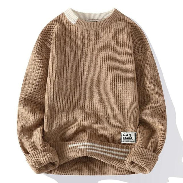 Modischer und bequemer Herrenstrickpullover - perfekt für kühle Tage