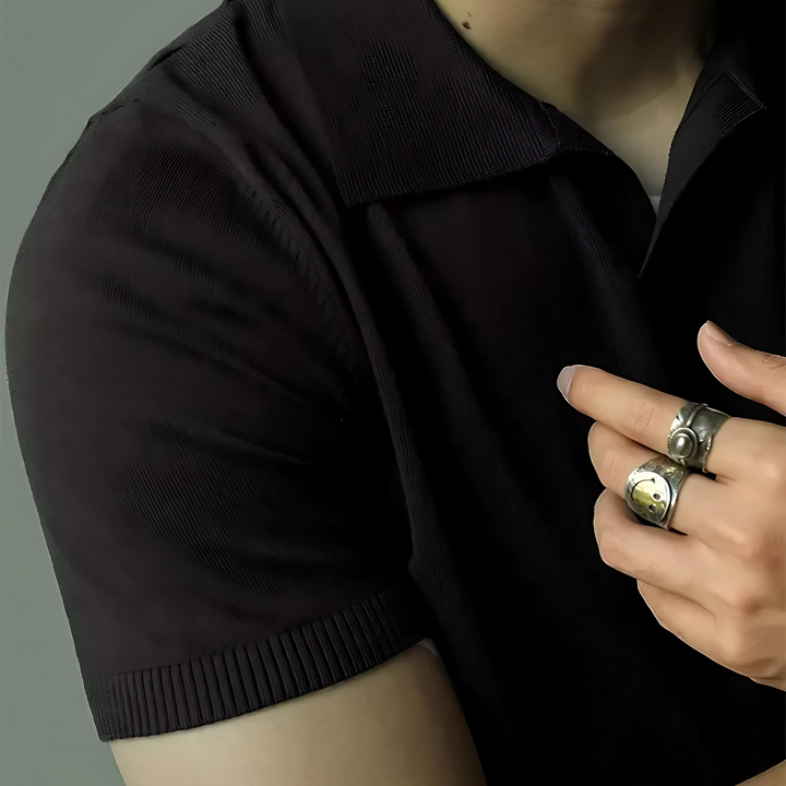 Stilvolles und vielseitiges Herren-Poloshirt mit elegantem Rundhalsausschnitt