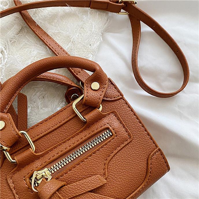 Naomi | Stylowa i elegancka mini saszetka de Luxe dla wyjątkowego wyglądu