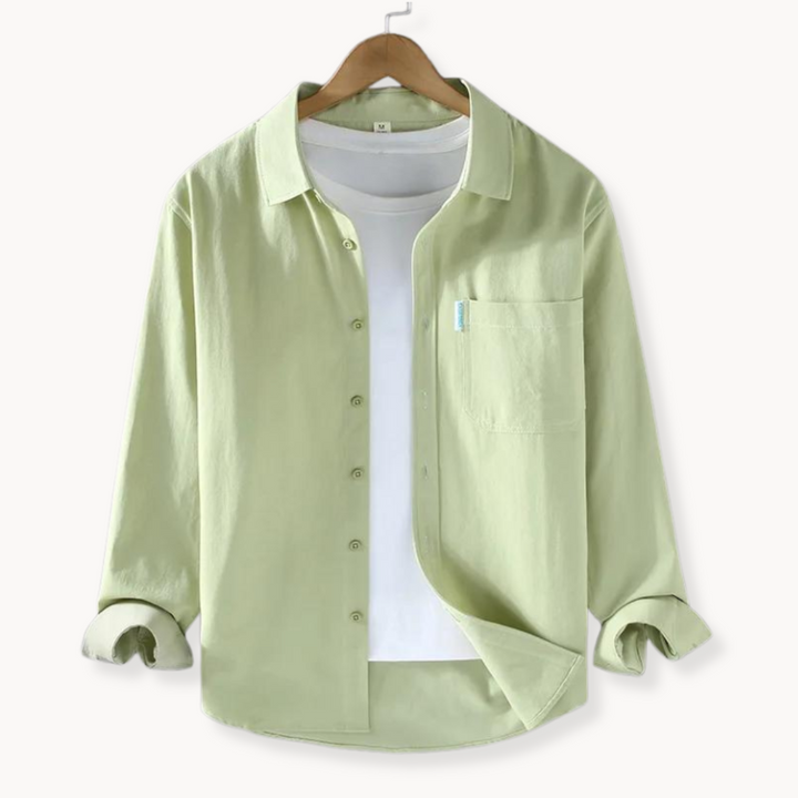 Stylisches Herrenhemd aus Baumwolle in klassischem Design für selbstbewusste Kerle