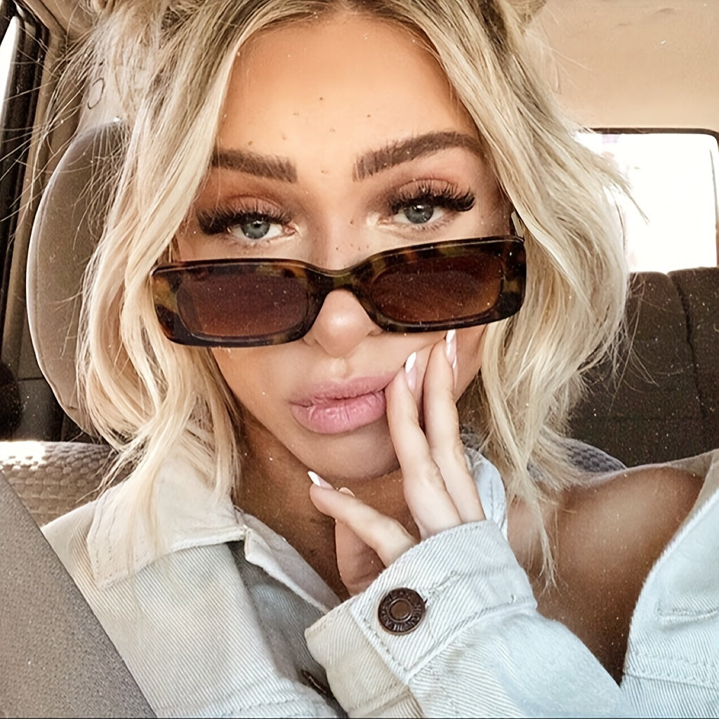 Macella | Stijlvolle Retro Rechthoekige Zonnebril met Tortoise Montuur voor een Chique Zomer Look