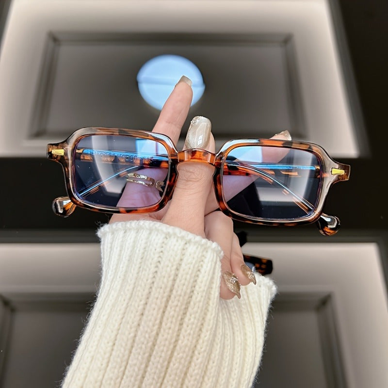 Mietta | Elegante Vintage Vierkante Zonnebril met Chique Schildpadmontuur