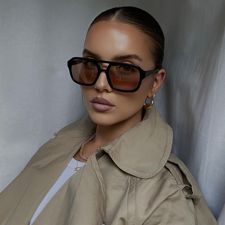 Morena | Trendy Fuореуnte Zonnebril met Geometrisch Montuur voor een Chic en Moderne Look