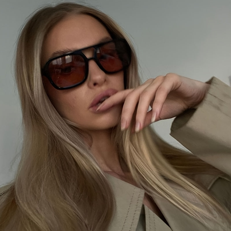 Morena | Trendy Fuореуnte Zonnebril met Geometrisch Montuur voor een Chic en Moderne Look