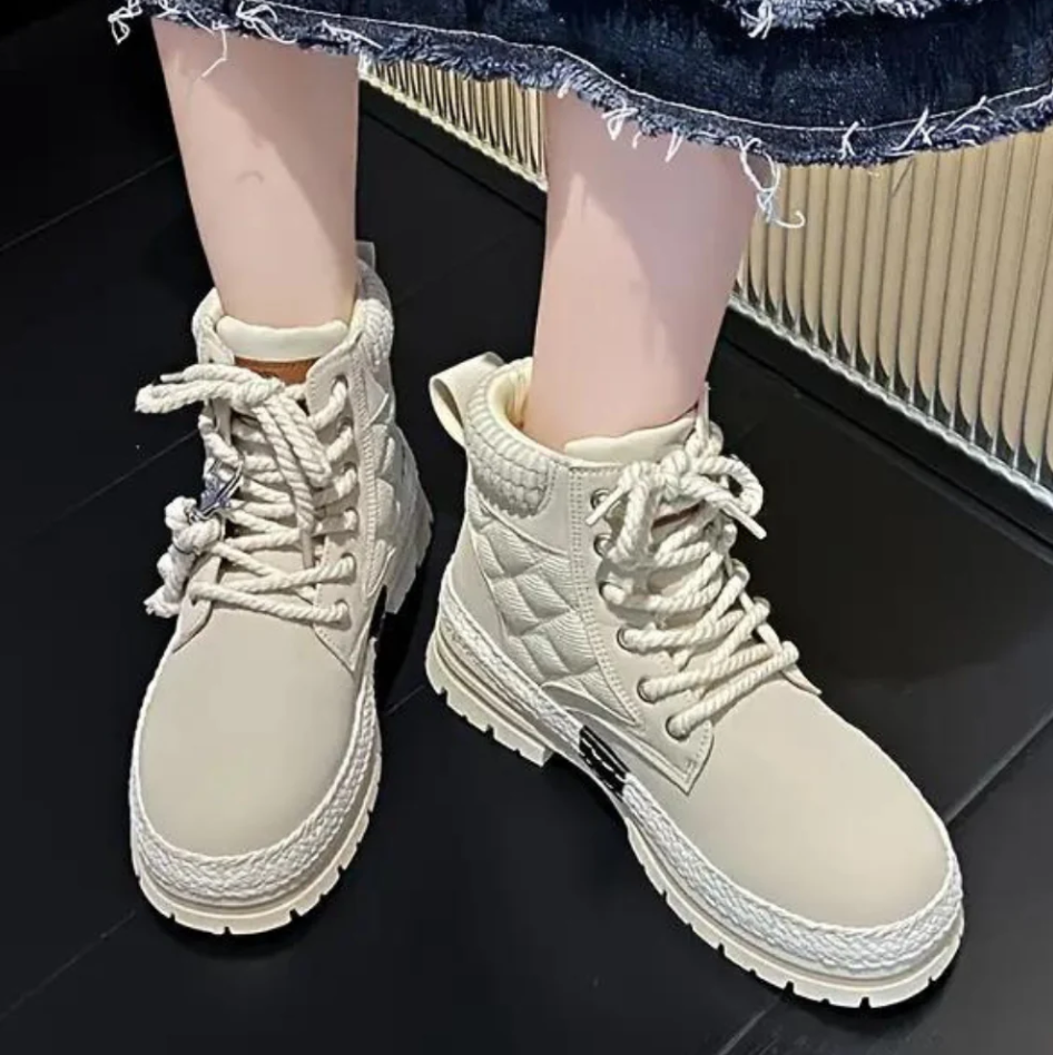 Legginsy damskie - stylowy komfort i ciepłe stopy