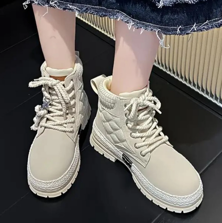 Legginsy damskie - stylowy komfort i ciepłe stopy