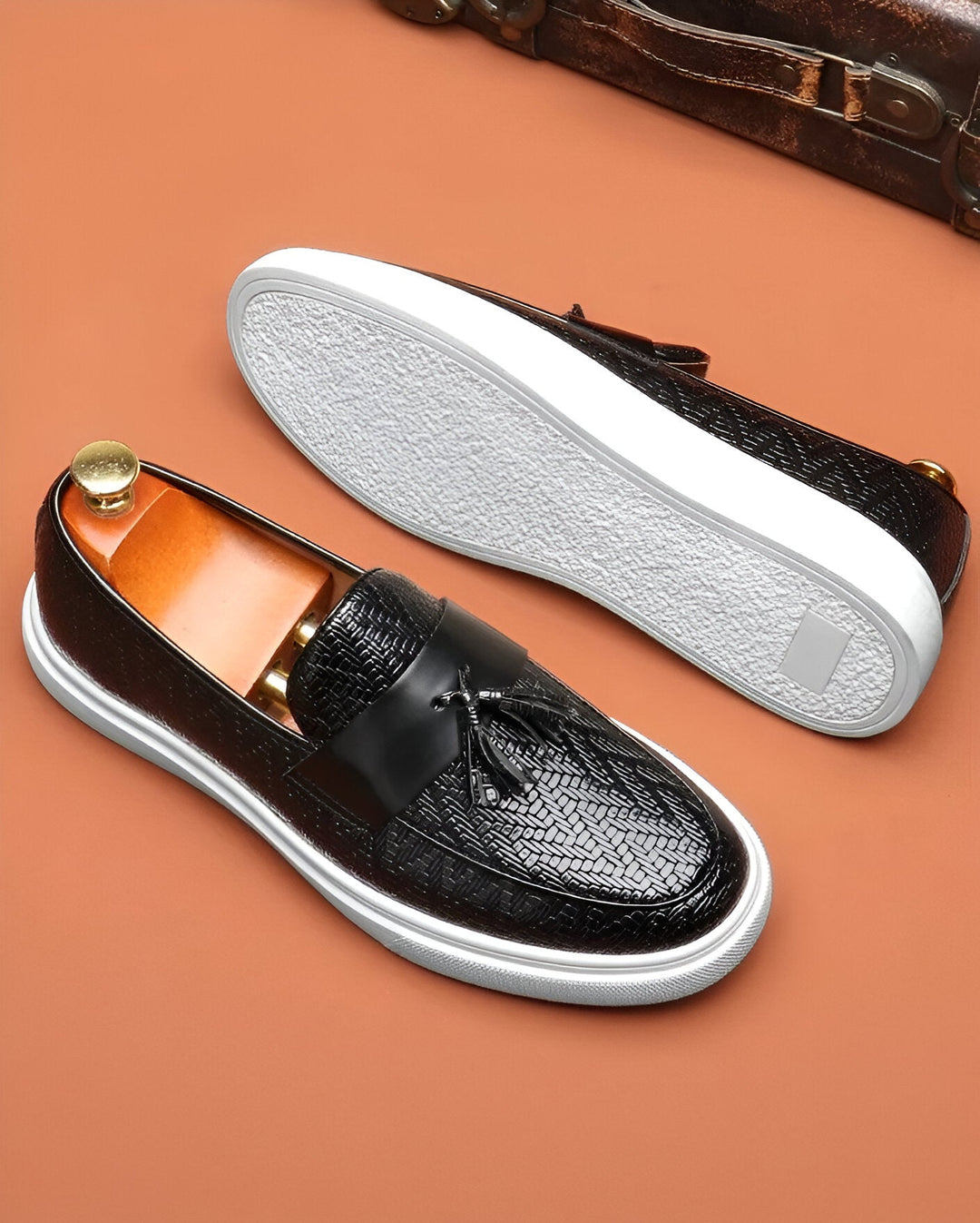 Exklusive Herren-Slipper aus Leder für einen stilvollen und eleganten Look