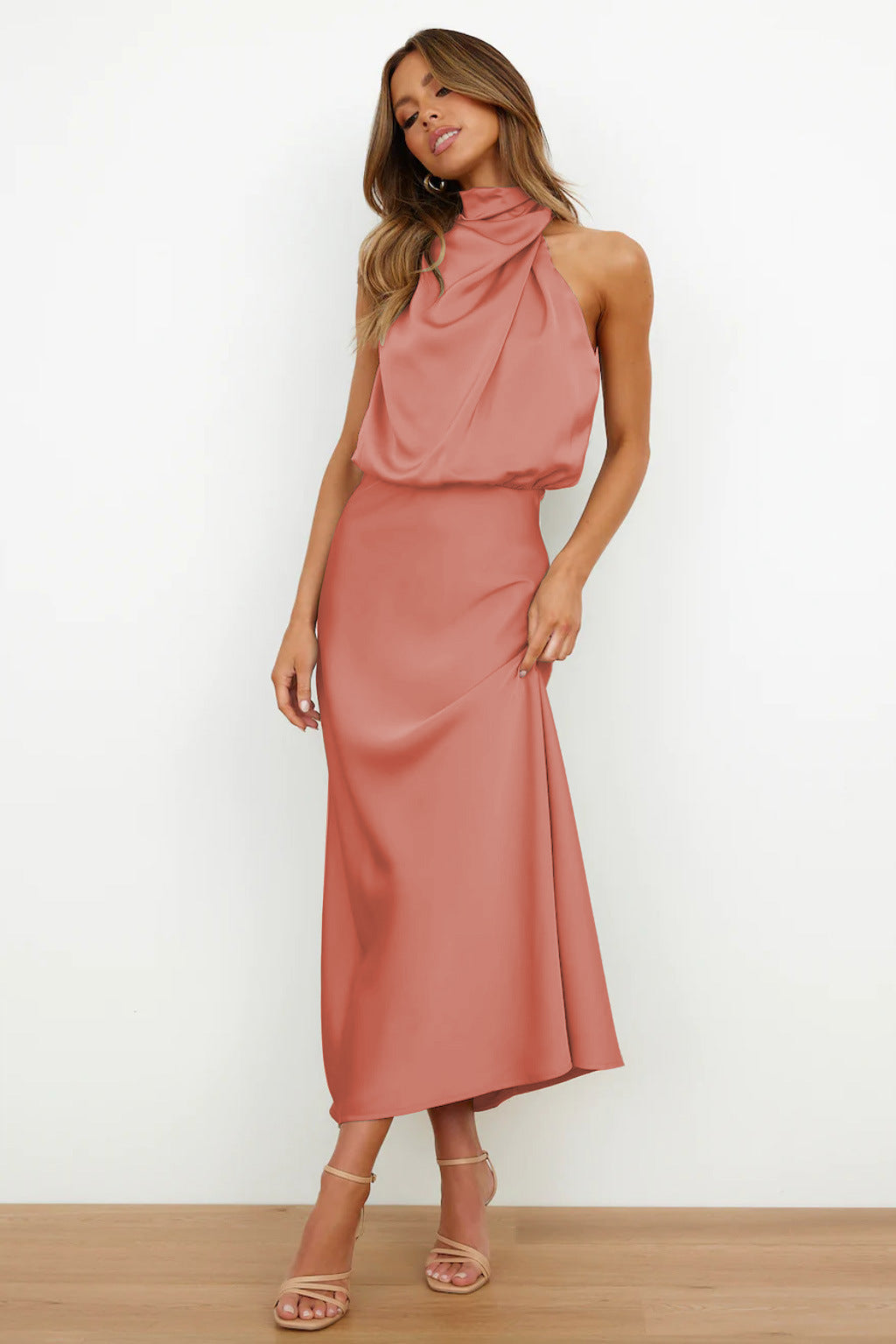 Maria™ - Stylowa satynowa sukienka bez rękawów z eleganckim żółwim dekoltem