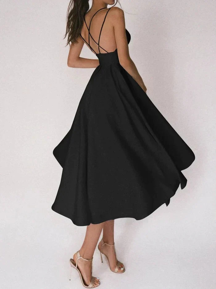 Elegantes Damenkleid mit V-Ausschnitt - eine gute Wahl für besondere Anlässe