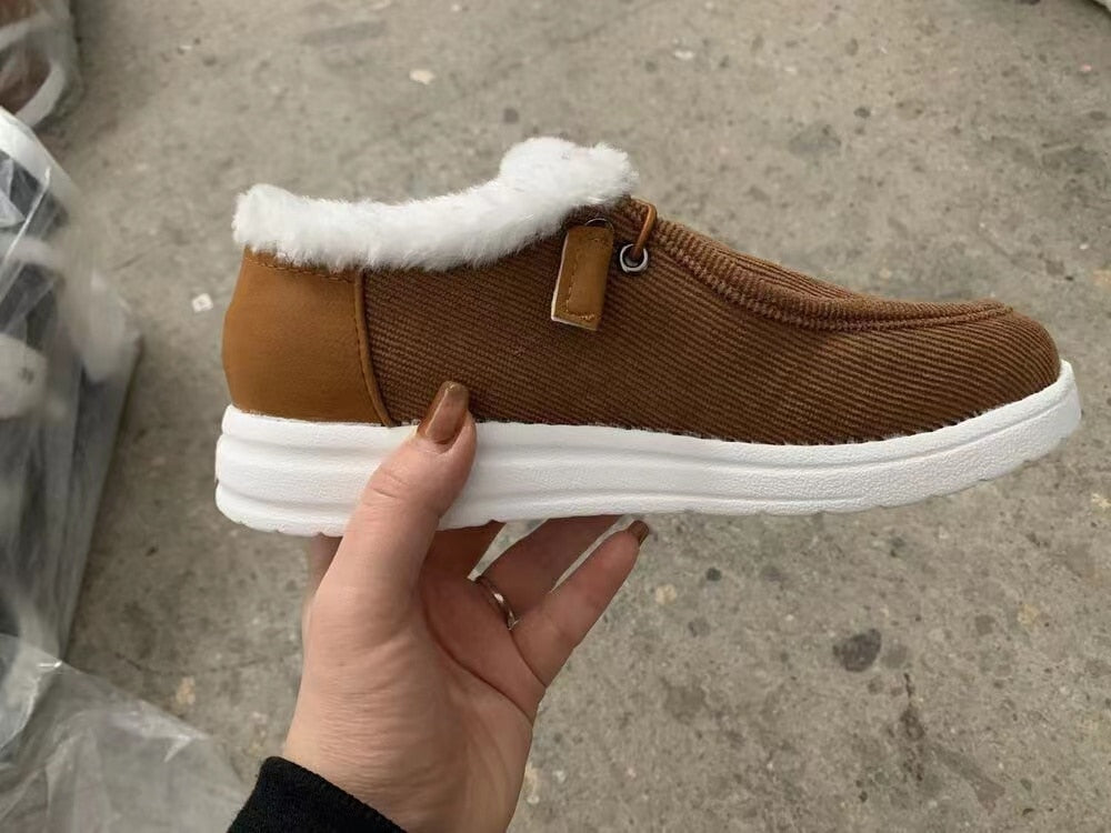 Eleganckie i Komfortowe Damskie Buty Wsuwane – Styl i Wygoda na Co Dzień