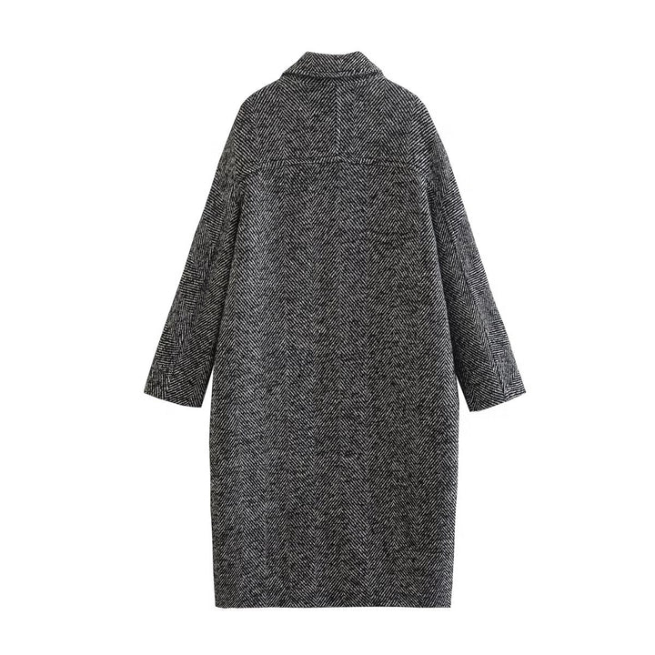 Modischer Damenmantel mit trendigem Fischgrätenmuster für einen eleganten Look