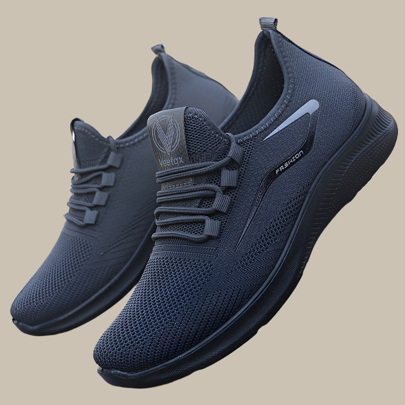 Modische schwarze Herren-Slipper mit bequemer ergonomischer Sohle