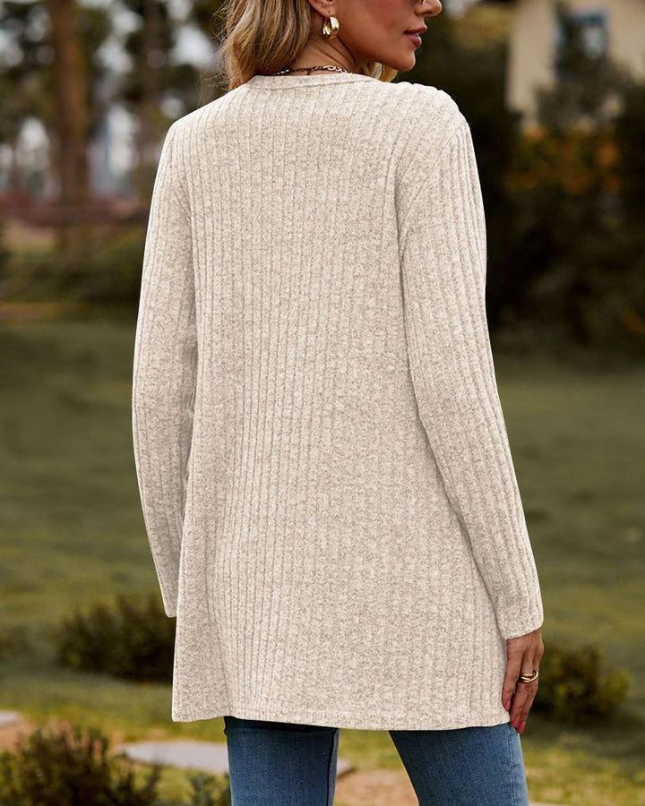 Modische langärmelige Damenstrickjacke - perfekt für jede Gelegenheit