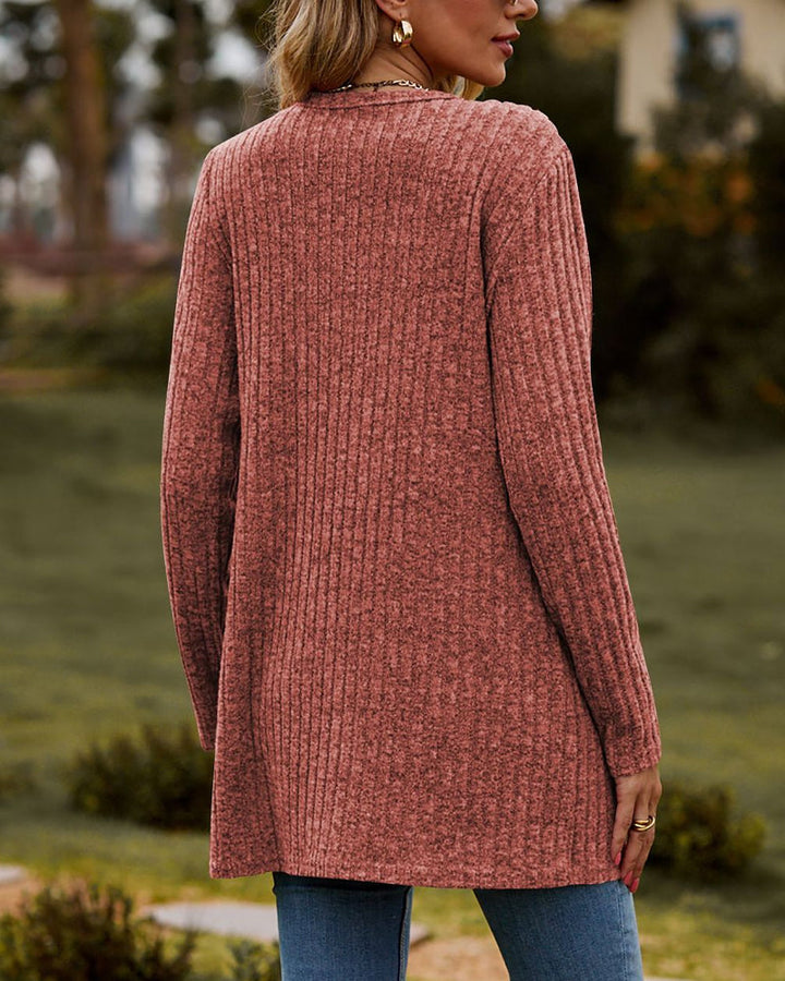 Modische langärmelige Damenstrickjacke - perfekt für jede Gelegenheit