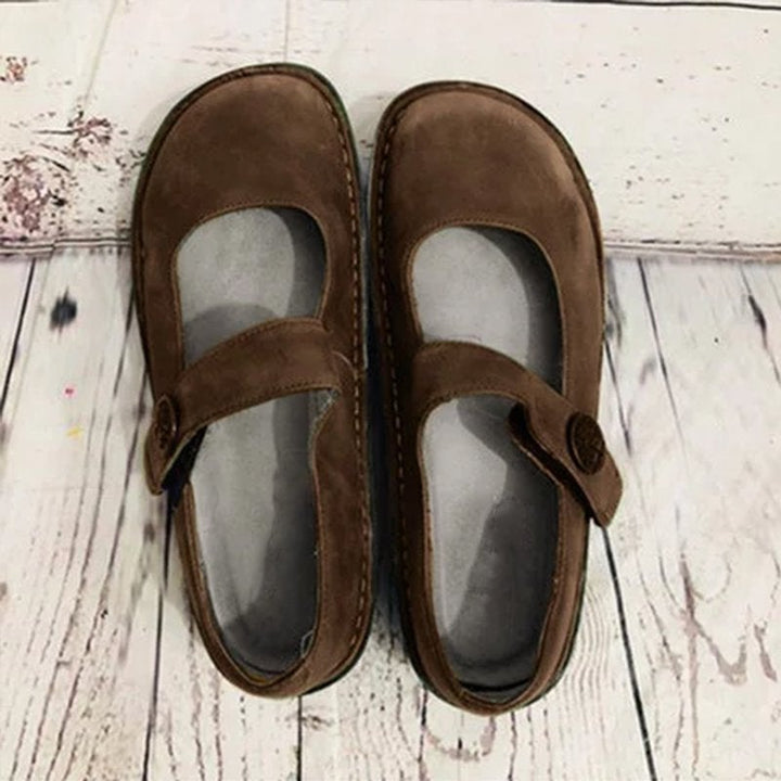 Elegante Damenschuhe mit auffälligen Verzierungen - perfekt für jeden Anlass