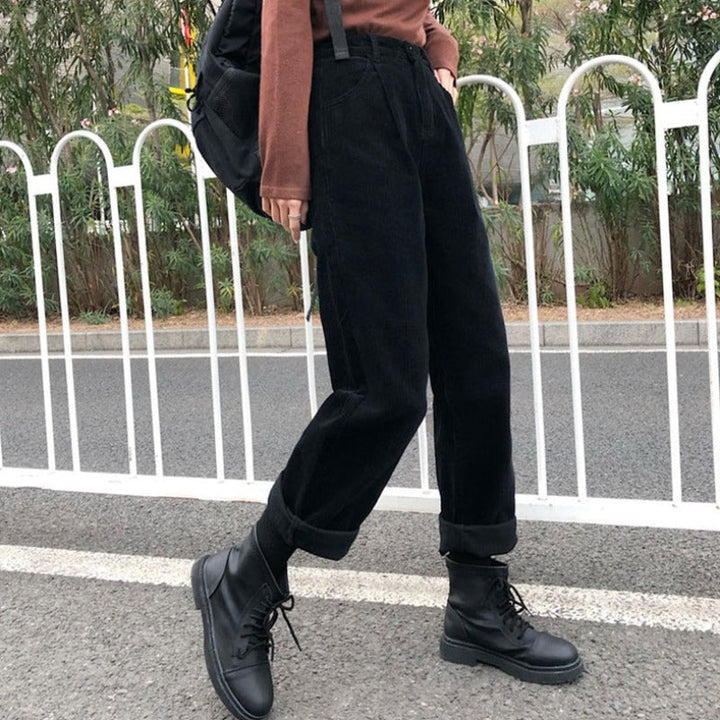 Stilvolle Damen-Cordhose mit elegantem Design für einen modischen Look