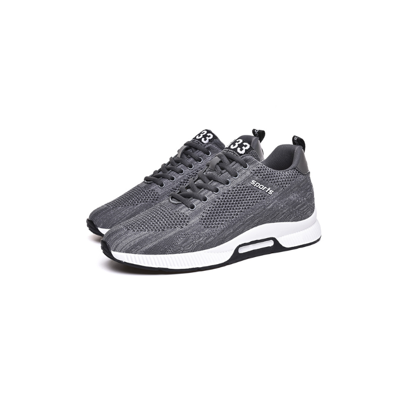 Moderne Herrensportschuhe mit ergonomischer Fersenkappe für noch mehr Komfort