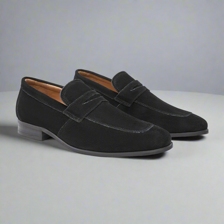 Elegante Herren-Slipper mit modischem Wildlederriemen