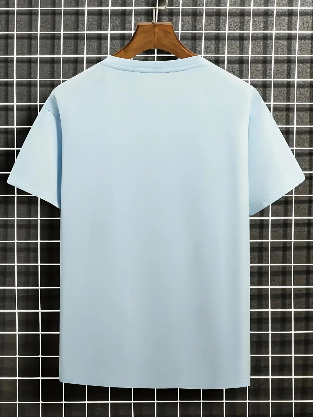 Stylisches Herren-T-Shirt von Gerhard mit auffälligem Blumen- und Wellenmuster