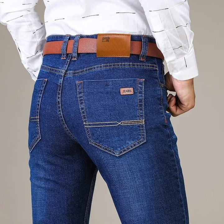 Stylische und moderne Slim-Fit-Jeans für Männer - das perfekte Teil für Ihr perfektes Outfit