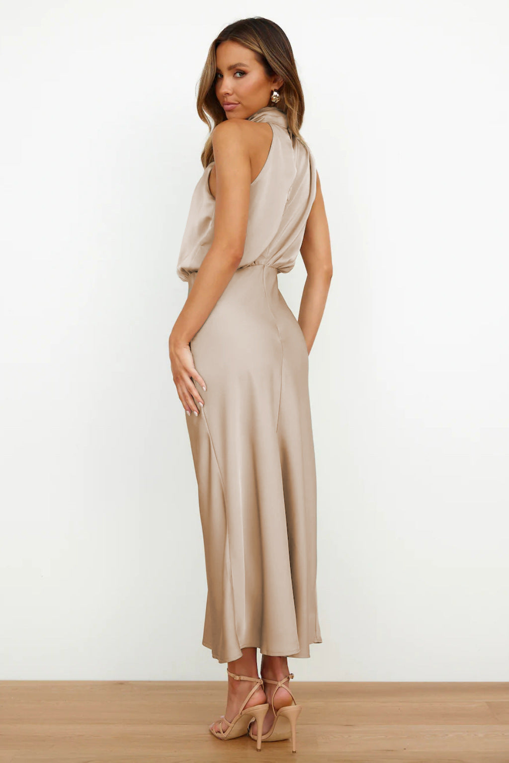 Maria™ - Stylowa satynowa sukienka bez rękawów z eleganckim żółwim dekoltem