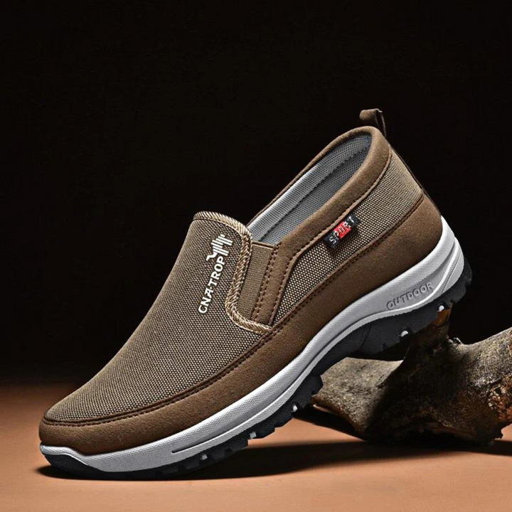 Bequeme und atmungsaktive Wanderschuhe für Männer - ideal für unvergessliche Abenteuer