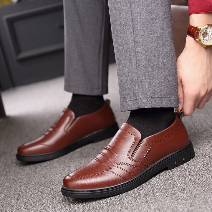 ARVI - Elegante, bequeme und rutschfeste Herrenschuhe für einen sicheren und stilvollen Gang