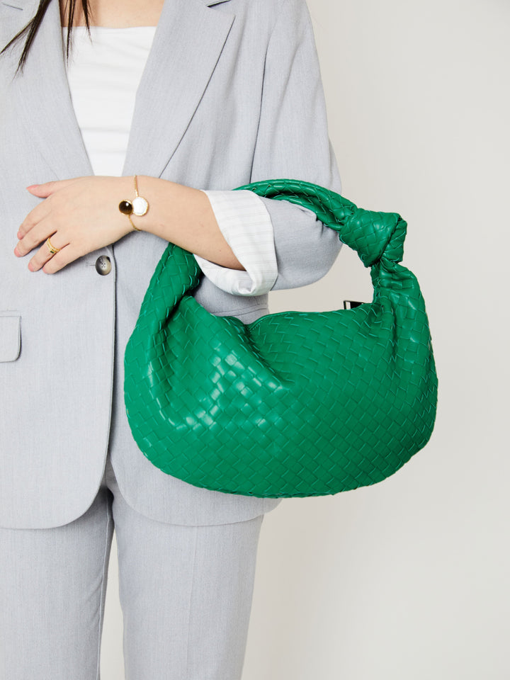 Viana | Élégante Pochette en Tissu Vert Émeraude Sophistiquée et Audacieuse