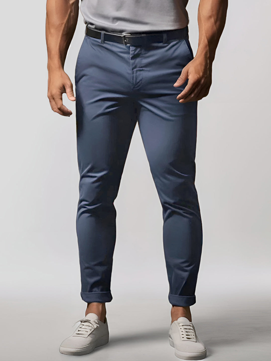 Hochwertige Chino-Hose für Herren aus einer dehnbaren, pflegeleichten Baumwollmischung - idealer Komfort und Stil