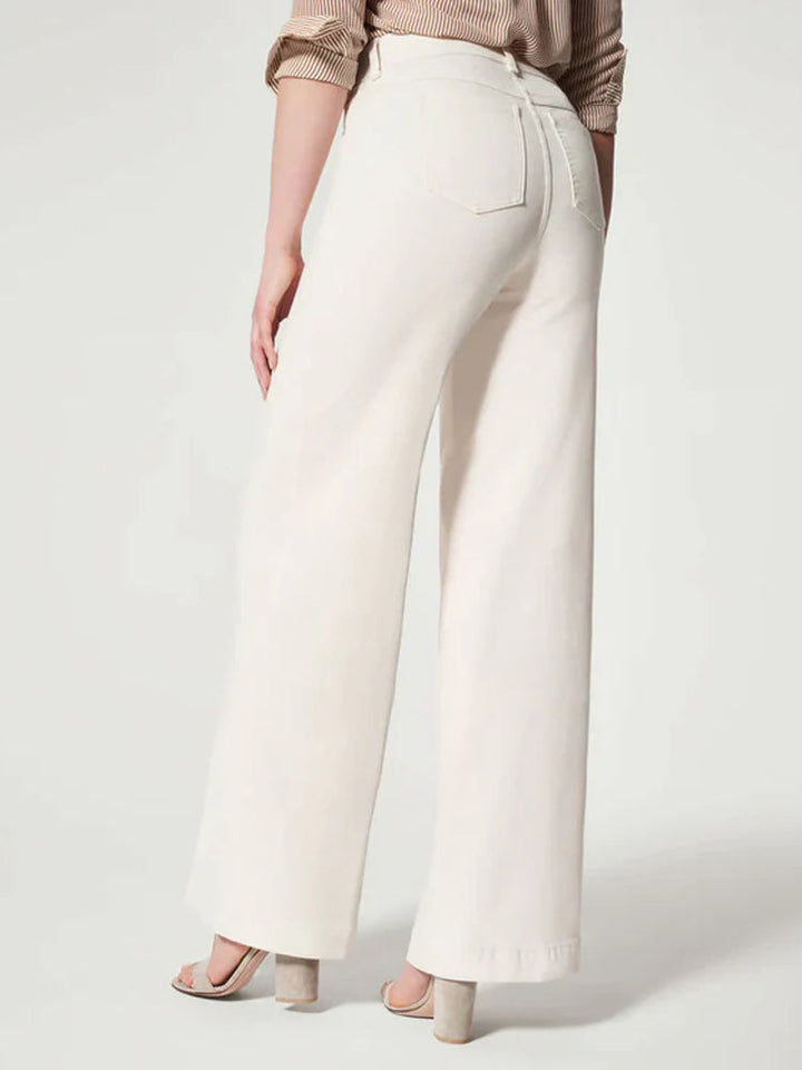 Modische und bequeme Damenjeans mit weitem Bein für einen modischen Look