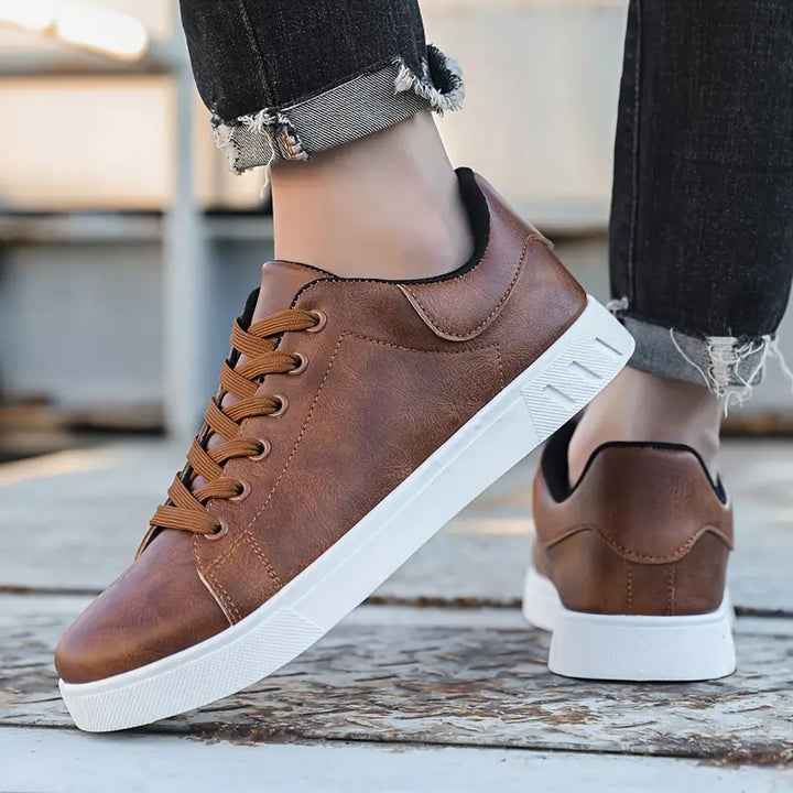 Bequeme Herrenschnürschuhe mit weicher Sohle für ganztägigen Komfort