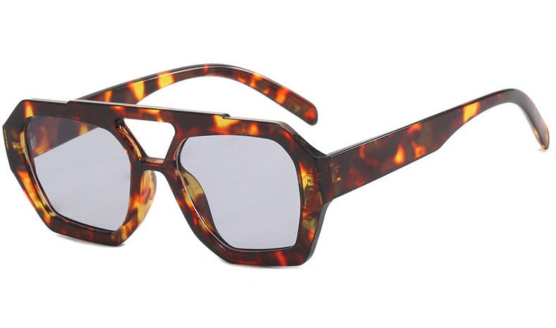 Mikka | Trendy Geometrische Zonnebril voor een Stijlvolle Look