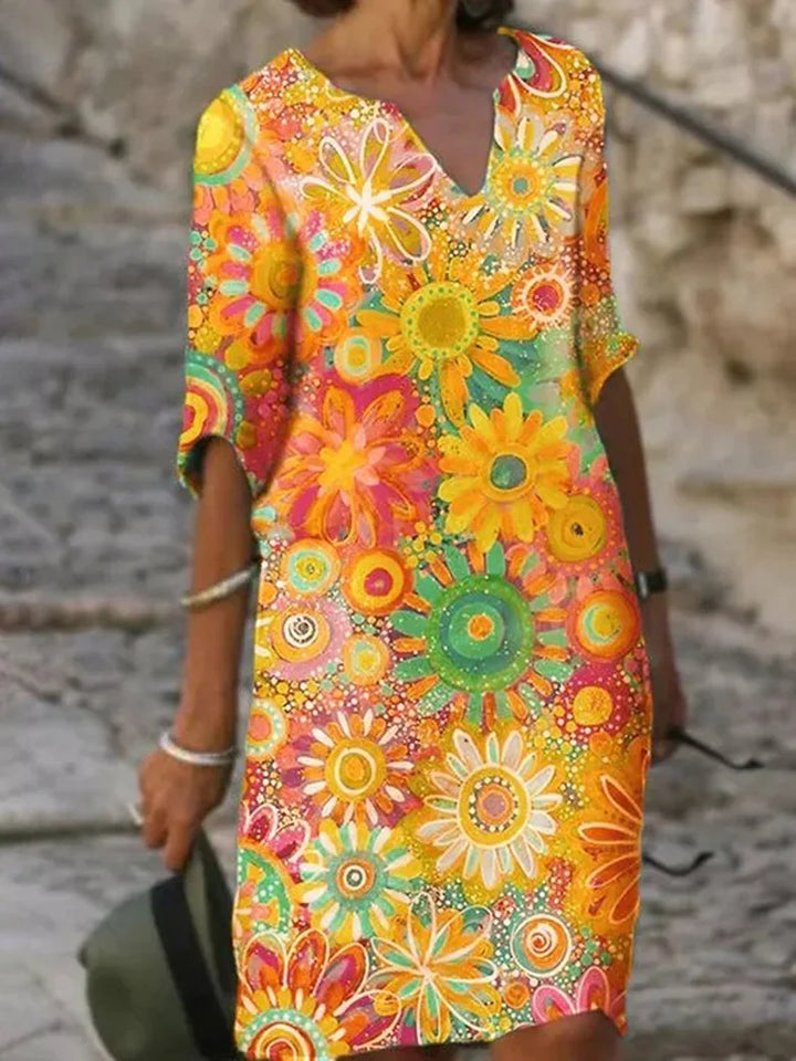 Stilvolles elegantes Blumenkleid für Frauen für einen einzigartigen Look