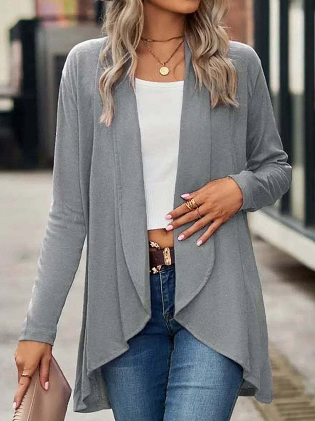 Modische Damenstrickjacke im lässigen Stil für maximalen Komfort