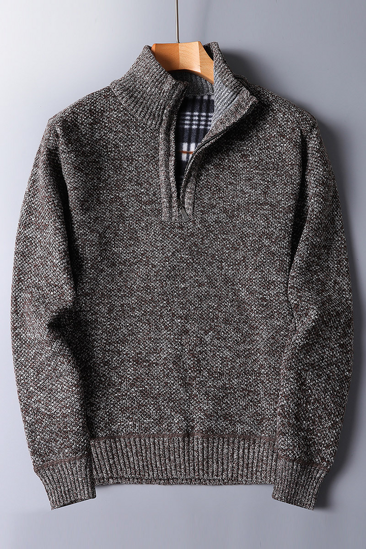 Bequemer Herrenpullover mit Reißverschluss - ideal für den Alltag