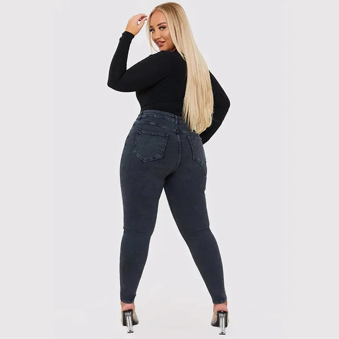 Stylowe damskie jeansy slim fit zapewniające najnowszy trend i elegancję