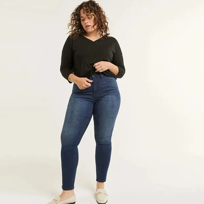 Stylowe damskie jeansy slim fit zapewniające najnowszy trend i elegancję