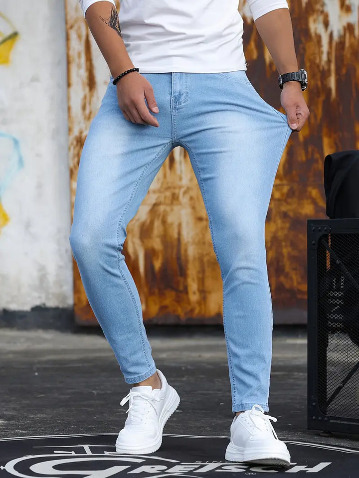 Stylische Herren-Skinny-Jeans aus mittelschwerem Stretch-Denim - garantierter Komfort und modischer Look