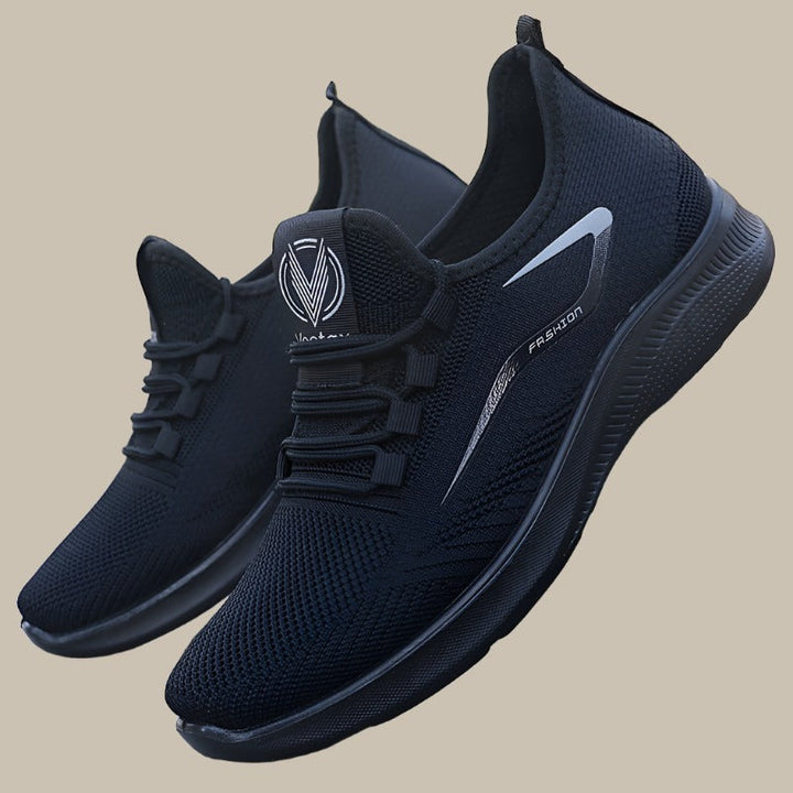 Modische schwarze Herren-Slipper mit bequemer ergonomischer Sohle