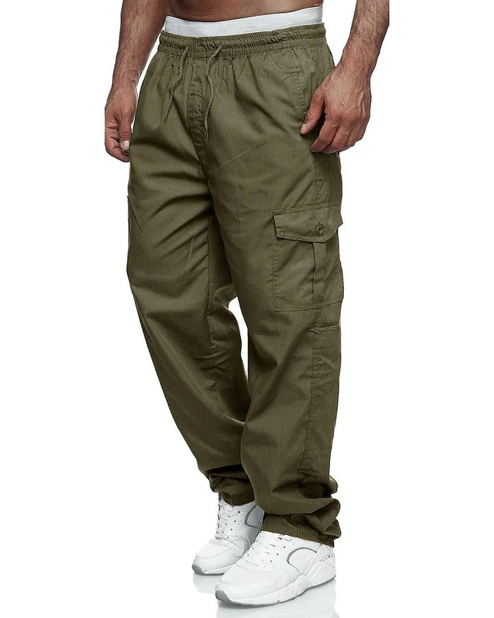 Bequeme und strapazierfähige Herrenhose mit praktischen Taschen - ideal für Outdoor-Abenteuer