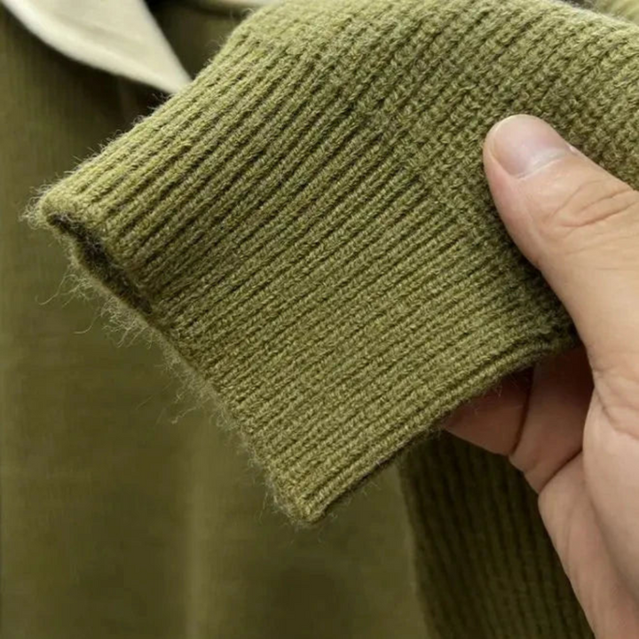 Stylowy damski sweter z golfem i zamkiem błyskawicznym – komfort i elegancja na co dzień