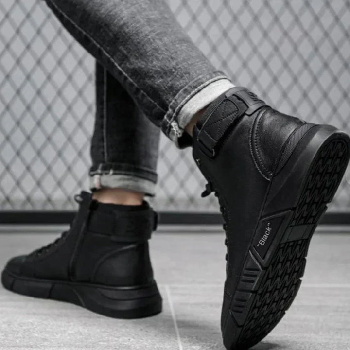 Stilvolle schwarze Herrenschuhe aus Leder für jede Gelegenheit