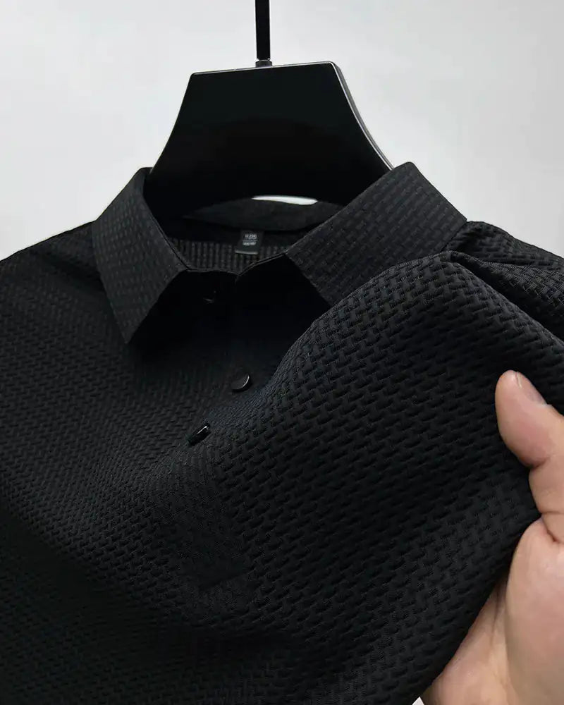 Elegantes und stilvolles Herren-Poloshirt - ein klassischer und zeitloser Look