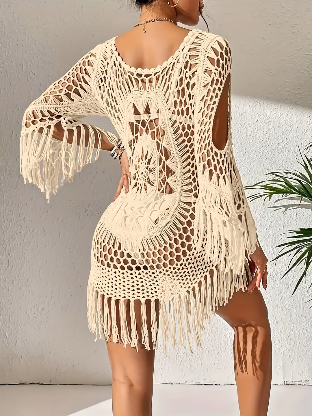 Veronee | Stijlvolle Gehaakte Strandjurk met Bohemien Franje Accessoire voor een avondje uit