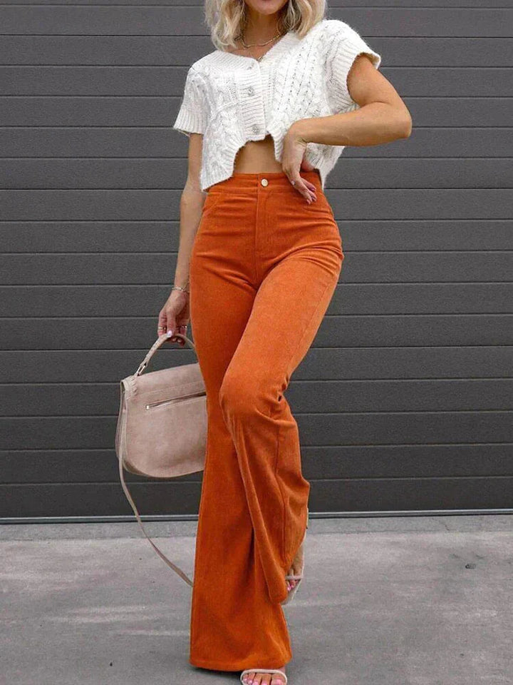 Modne damskie spodnie sztruksowe – must-have do stylowego i eleganckiego looku