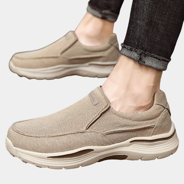 Stylische Herren-Sportschuhe mit bequemem Slip-on-Design und modernem Look