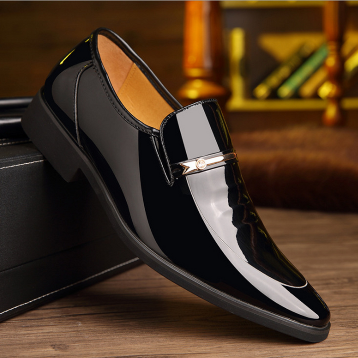 Elegante Herrenschuhe für geschäftliche Zwecke